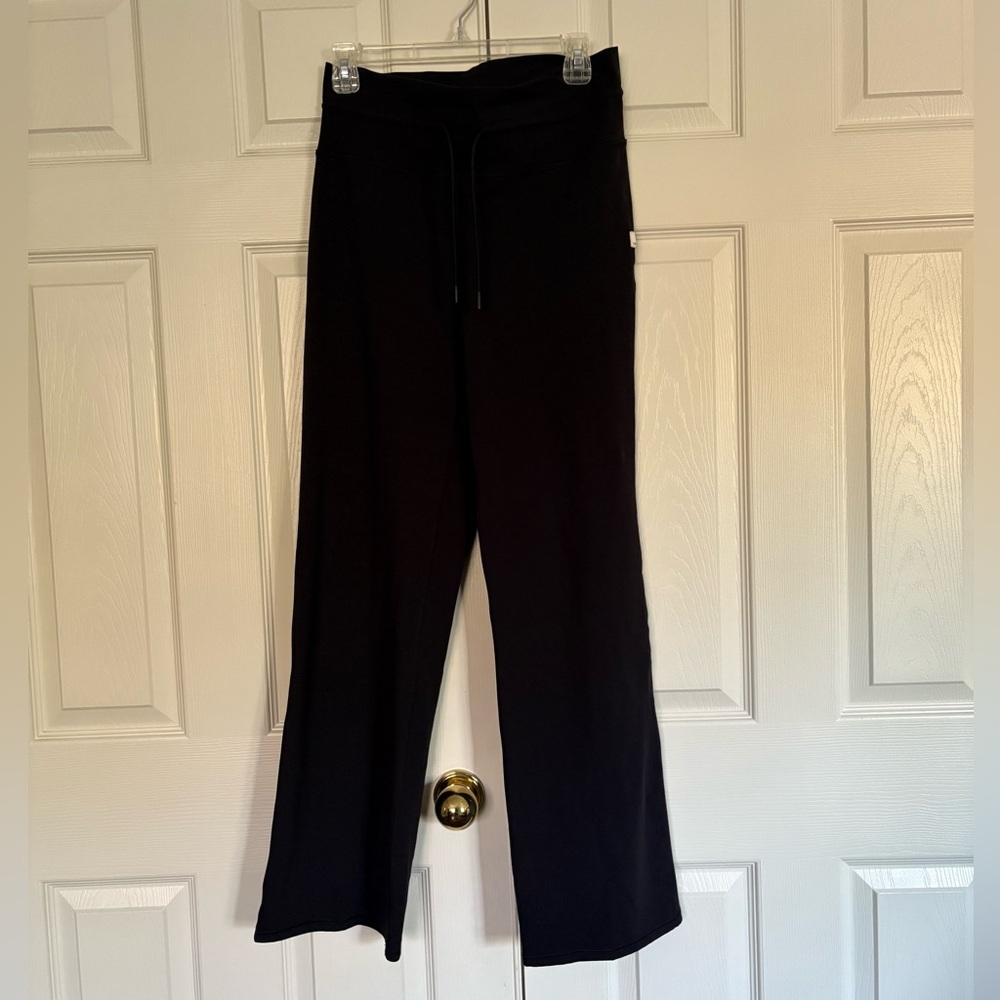 Vuori Black Wide Leg Women's Yoga  Pants